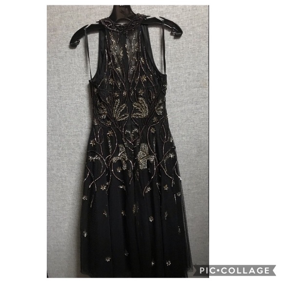 Aidan Mattox embellished midi V-neckline sleeveless dress - Picture 4 of 6